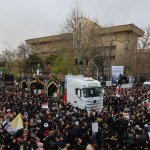 مصیبت خانواده شهدا را دوچندان نکنیم